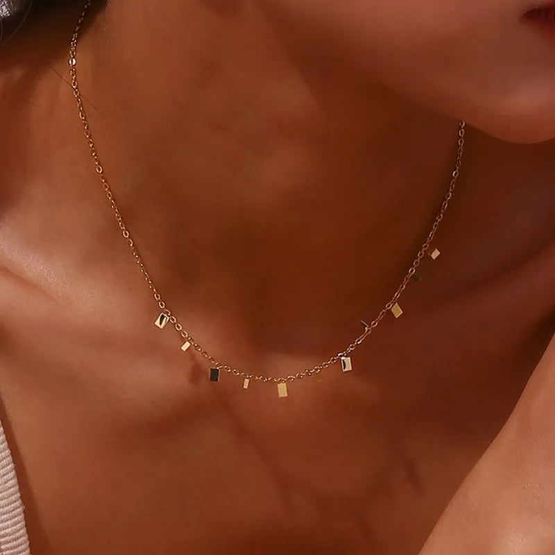 Avierra | pendant necklace